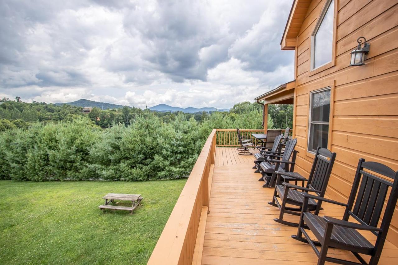 Hilltop Haven Boone Exterior photo
