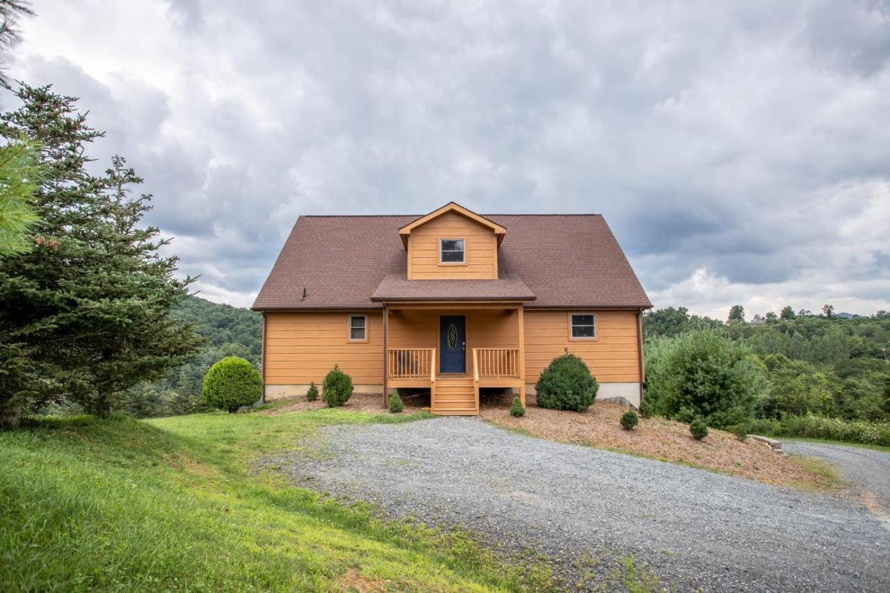 Hilltop Haven Boone Exterior photo