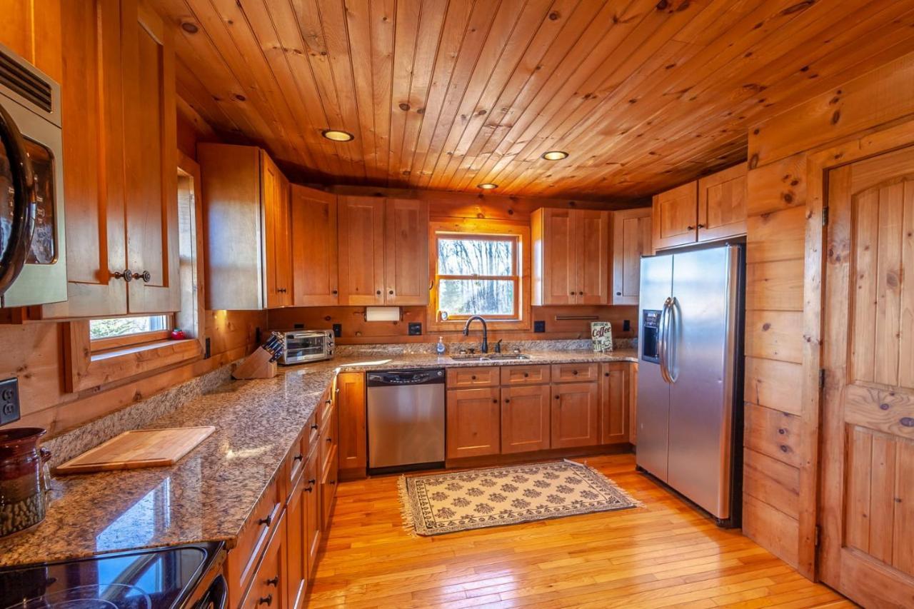 Hilltop Haven Boone Exterior photo