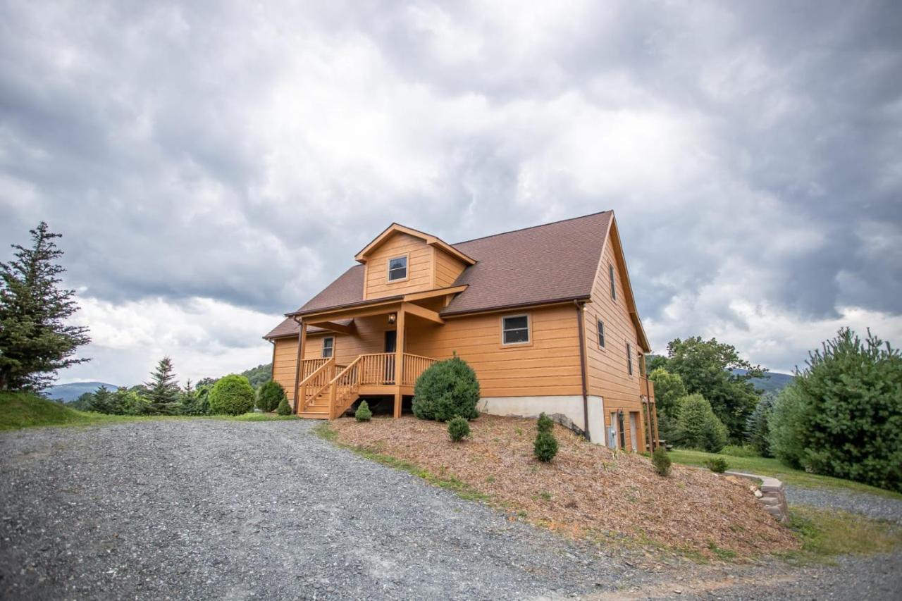 Hilltop Haven Boone Exterior photo
